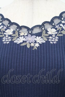 画像3: axes femme / 花刺繍スカラップレースプルオーバー  紺 S-26-02-18-045-AX-TO-HR-ZS