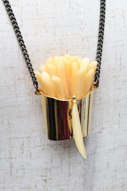 画像3: Q-pot. / Q-pot. ダイナーラッキーフレンチフライネックレス  ゴールド S-26-02-18-017-QP-AC-AS-ZS