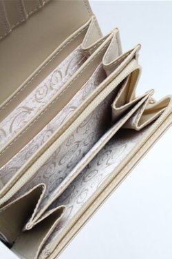 画像4: Q-pot. / Taffy Candy Short Wallet  黒 S-26-02-19-002-QP-AC-HR-ZS