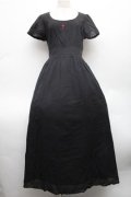BPN / クロス刺繍ワンピース  黒 S-26-02-23-055-GO-OP-HR-ZS