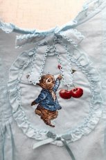 画像4: PINK HOUSE / PETER RABBIT TABLIER  サックス S-26-02-26-003-LO-TO-SA-ZS (4)