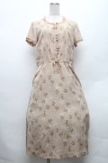 INGEBORG / リボンpt半袖ワンピース  ベージュ S-26-02-26-009-LO-OP-SA-ZS