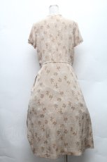 画像2: INGEBORG / リボンpt半袖ワンピース  ベージュ S-26-02-26-009-LO-OP-SA-ZS (2)