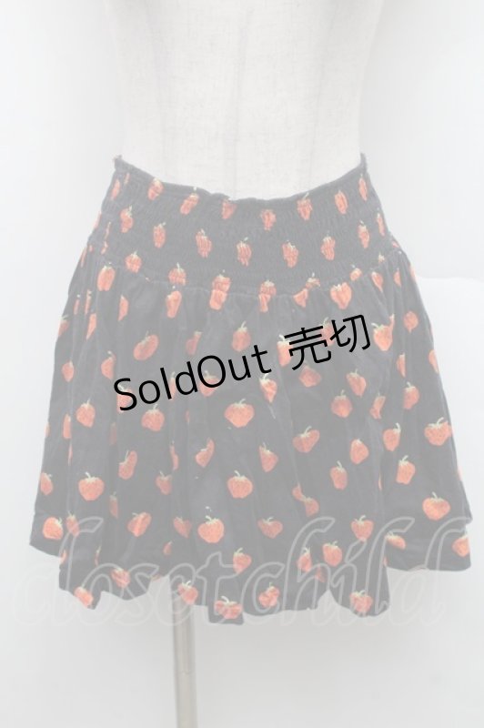 画像1: Candy Stripper / いちご柄スカート  黒 S-26-02-28-056-PU-SK-HR-ZS (1)