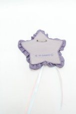 画像2: PINK HOUSE / Little Twin Stars×PINK HOUSE 刺しゅう入り星形ワッペンブローチ  パープル S-26-03-01-001-LO-ZA-HR-ZS (2)