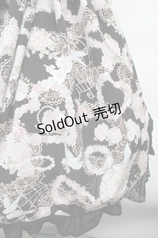 画像4: BABY,THE STARS SHINE BRIGHT / メルヴェイユーズなBoudoir〜永遠に続くLadyな時間〜柄ロングジャンパースカート  黒 S-26-03-01-029-BA-AC-AS-ZS (4)