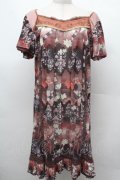 Ozz oneste / 花プリントメッシュワンピース  茶 S-26-03-02-013-OO-OP-HR-ZS
