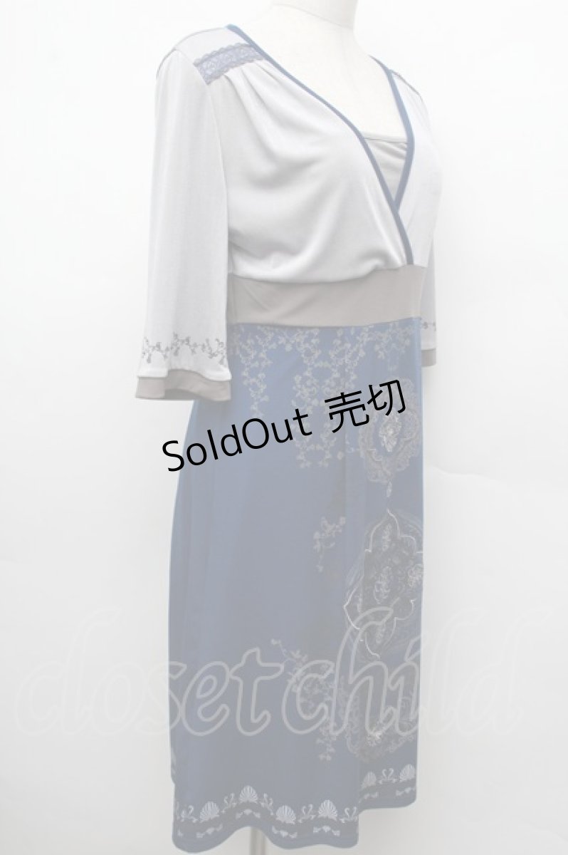 画像3: Ozz oneste / フロント魔法陣刺繍ワンピース  グレーＸ青 S-26-03-02-015-OO-OP-SA-ZS (3)