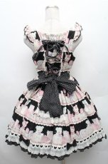 画像2: Angelic Pretty / Fancy Box肩フリルジャンパースカート  黒 S-26-03-12-042-AP-SK-HR-ZS (2)