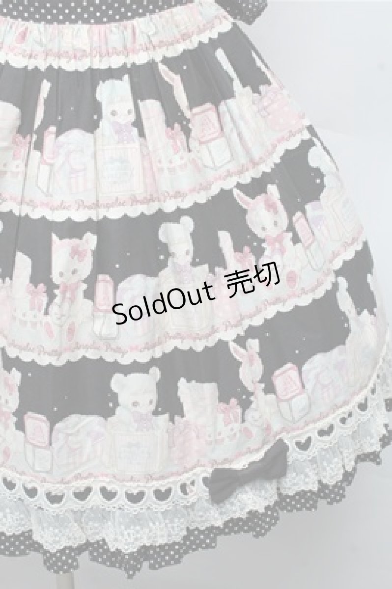 画像4: Angelic Pretty / Fancy Box肩フリルジャンパースカート  黒 S-26-03-12-042-AP-SK-HR-ZS (4)