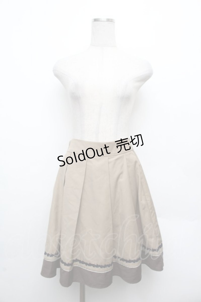 画像1: axes femme POETIQUE / バイカラープリーツスカート  ベージュ S-26-03-14-054-AX-SK-AS-ZS (1)