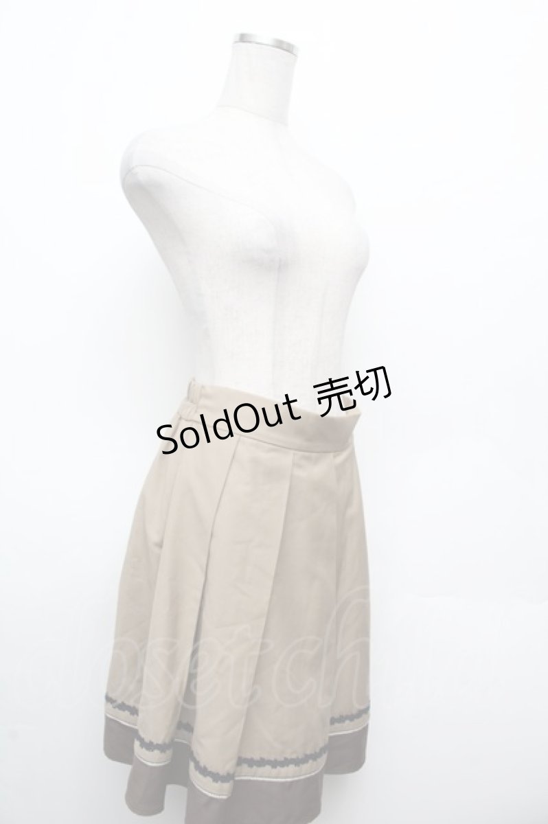 画像3: axes femme POETIQUE / バイカラープリーツスカート  ベージュ S-26-03-14-054-AX-SK-AS-ZS (3)
