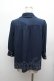 画像4: axes femme POETIQUE / バラメッセージ刺繍ブラウス  紺 S-26-03-14-009-AX-BL-HR-ZS (4)