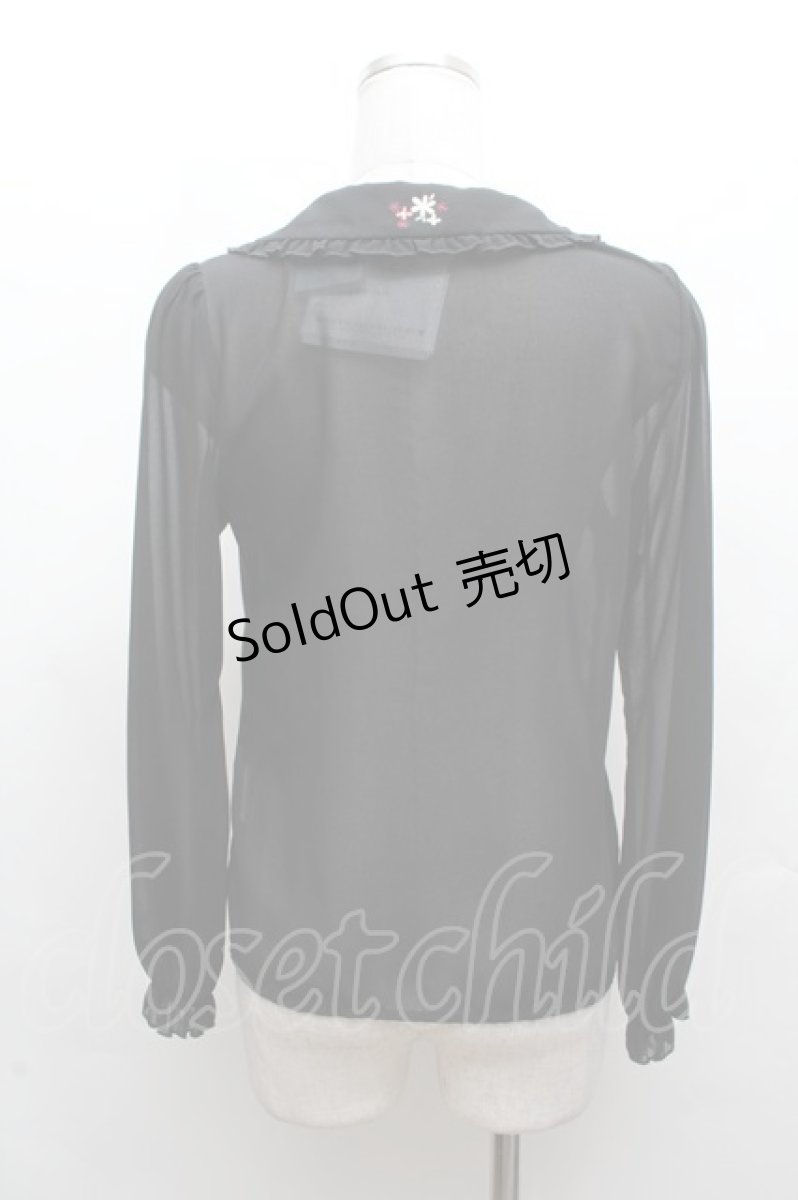 画像3: axes femme POETIQUE / リボン刺繍入りフリルブラウス  黒 S-26-03-14-011-AX-BL-HR-ZS (3)