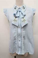 画像1: axes femme / 刺繍リボンノースリーブブラウス  サックス S-26-03-15-036-AX-BL-HR-ZS (1)