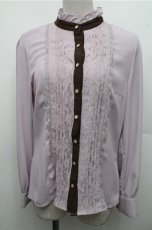 画像1: axes femme POETIQUE / タックレーススタンドネックブラウス  ラベンダー S-26-03-15-032-AX-TO-HR-ZS (1)