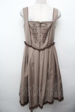 画像1: axes femme / アンティーク刺繍入りワンピース  ブラウン S-26-03-19-036-AX-OP-HR-ZS (1)