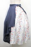 画像3: axes femme / スカーフ風花柄切替スカート  紺ｘ白 S-26-04-01-1023-AX-SK-AS-ZS (3)