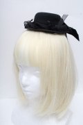 GOTH / コサージュ付きレースミニハット  黒 S-26-04-07-018-GO-AC-HR-ZS