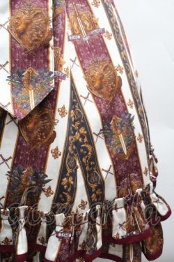 画像4: ALICE and the PIRATES / St.Lily Wolf〜狼騎士と百合の誓い〜柄ジャンパースカートI  ワイン S-26-04-09-035-PA-OP-AS-ZS