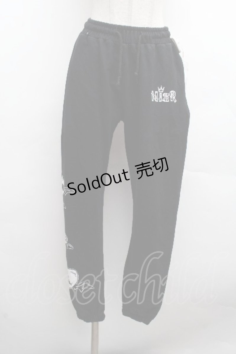 画像1: NieR Clothing / プリントスウェットパンツ  黒 S-26-04-10-060-PU-PA-HR-ZS (1)
