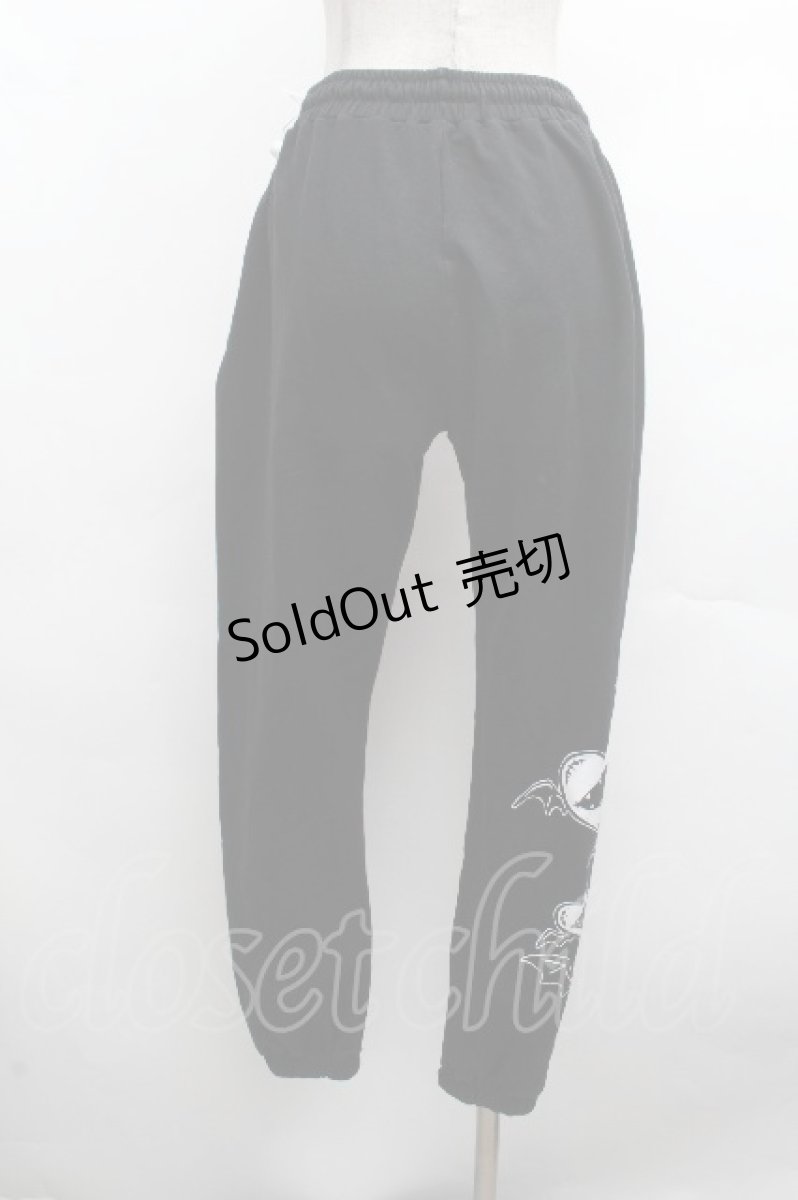 画像3: NieR Clothing / プリントスウェットパンツ  黒 S-26-04-10-060-PU-PA-HR-ZS (3)