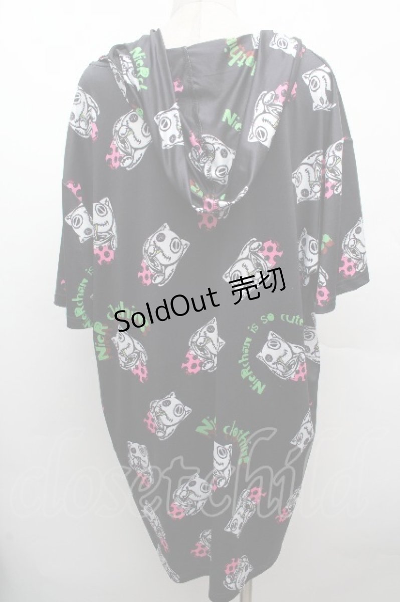 画像2: NieR Clothing / 転写フードプルオーバー  黒 S-26-04-10-022-PU-TO-HR-ZS (2)