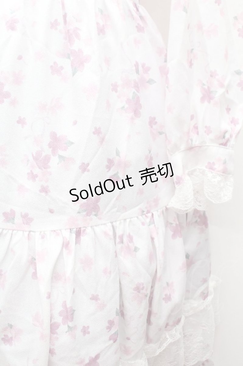 画像2: axes femme / 桜柄ティアードワンピース  オフ S-26-04-12-044-AX-OP-ET-ZS (2)