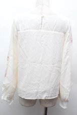 画像2: axes femme POETIQUE / 袖フラワーptシフォントップス  キナリ S-26-04-12-017-AX-TO-HR-ZS (2)