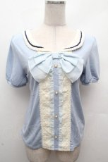 画像1: axes femme / フロントレースシフォンフリル半袖カットソー  サックス S-26-04-17-046-AX-TO-HR-ZS (1)