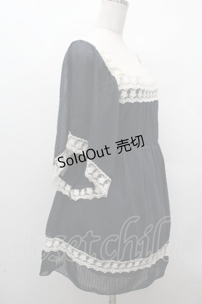 画像2: LOLITA / レースシフォントップス  紺 S-26-04-17-050-LO-BL-HR-ZS (2)