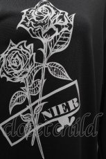 画像2: NieR Clothing / バラプリントプルオーバー LL 黒 S-26-04-17-053-PU-TO-HR-ZS (2)