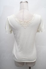 画像2: axes femme / モチーフレース使い半袖インナー  キナリ S-26-04-18-1021-AX-TO-HR-ZS (2)