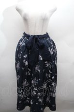 画像1: axes femme / パピヨンフルールプリントスカート  紺 S-26-04-19-059-AX-SK-HR-ZS (1)