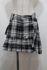 画像1: SEXY DYNAMITE LONDON / フラップ付チェックスカート S 黒ｘ白 S-26-04-20-054-PU-SK-HR-ZS (1)