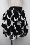 画像1: SEXY DYNAMITE LONDON (CHOICE) / 星柄ティアードスカート  黒ｘ白 S-26-04-21-051-PU-SK-HR-ZS (1)