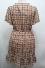 画像2: axes femme / チェックｘ花柄シフォンワンピース  ベージュ S-26-04-24-032-AX-OP-HR-ZS (2)