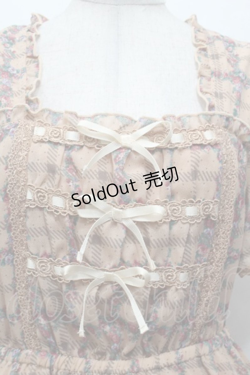 画像4: axes femme / チェックｘ花柄シフォンワンピース  ベージュ S-26-04-24-032-AX-OP-HR-ZS (4)
