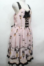 画像3: metamorphose / 【プラスサイズ】まいごの子猫と魔法のランタン ベルトジャンパースカート 2 ピンク S-26-04-24-033-ME-OP-HR-ZS (3)