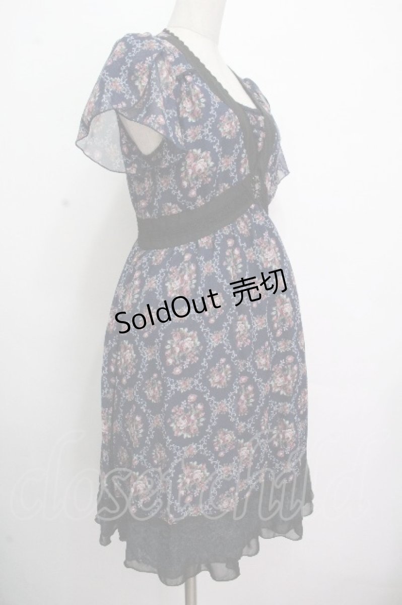 画像3: axes femme / バラオーナメントフレームワンピース  紺 S-26-04-24-051-AX-OP-HR-ZS (3)