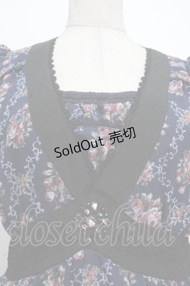 画像4: axes femme / バラオーナメントフレームワンピース  紺 S-26-04-24-051-AX-OP-HR-ZS (4)