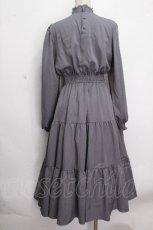 画像2: m petit by misako / AM*レースティアードワンピース  グレー S-26-04-25-1042-LO-OP-SZ-ZS (2)