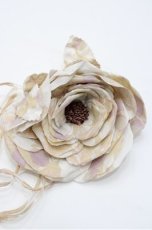 画像3: INGEBORG / G葉柄フラワーコサージュ  ベージュ S-26-04-25-013-LO-ZA-AS-ZS (3)