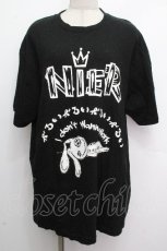 画像1: NieR Clothing / NieRちゃんプリントTシャツ  黒ｘ白 S-26-04-26-039-PU-TS-HR-ZS (1)