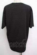 画像2: NieR Clothing / NieRちゃんプリントTシャツ  黒ｘ紫 S-26-04-26-040-PU-TS-HR-ZS (2)