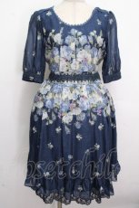 画像1: axes femme / ローズパネル後ろリボンワンピース  ブルー S-26-04-26-043-AX-OP-HR-ZS (1)