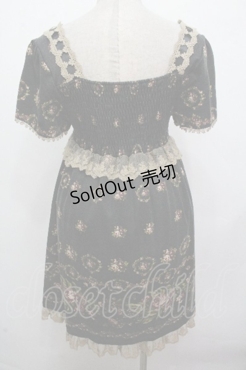 画像2: axes femme / カットソー花リース柄チュニ  黒 S-26-04-27-033-AX-OP-HR-ZS (2)