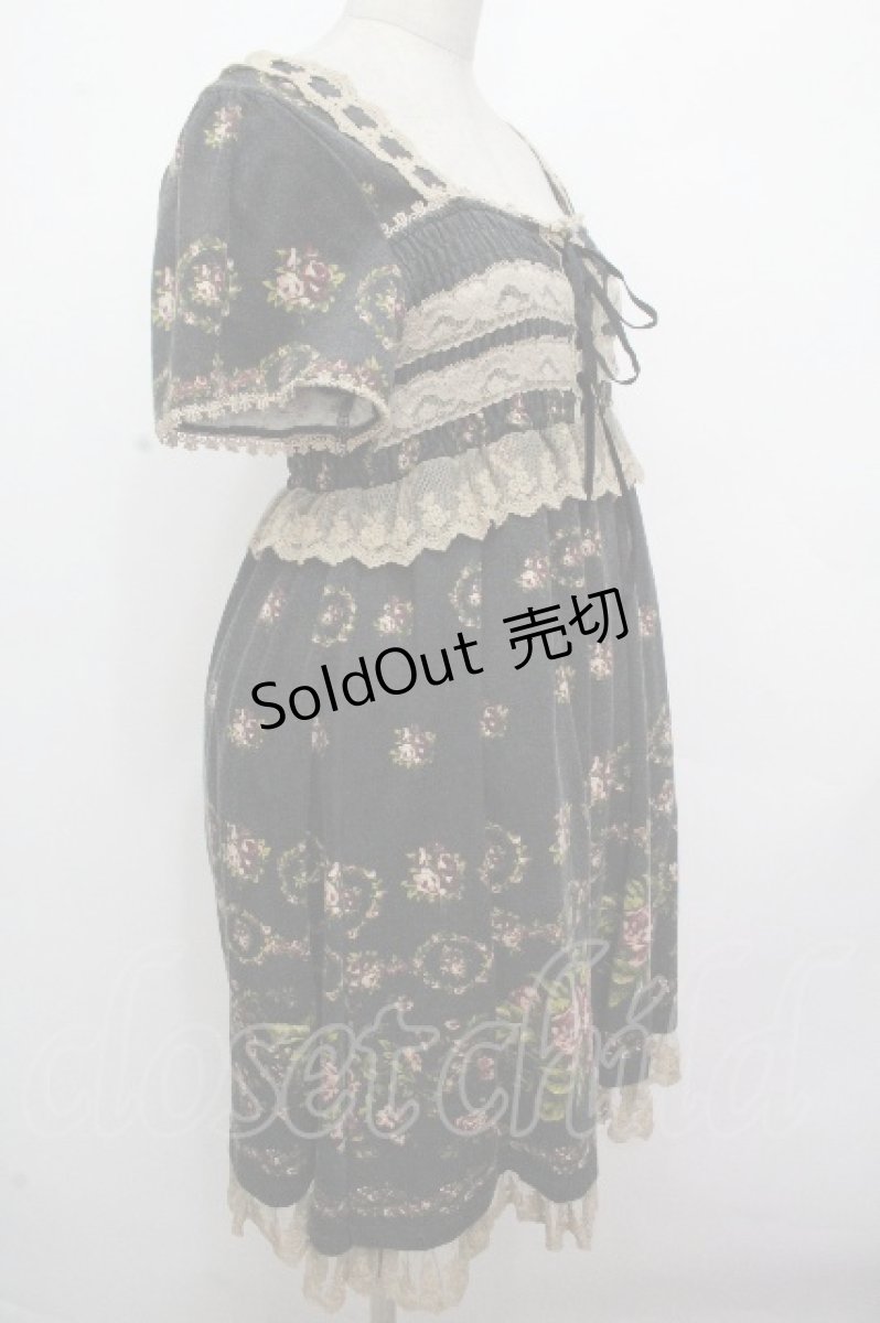 画像3: axes femme / カットソー花リース柄チュニ  黒 S-26-04-27-033-AX-OP-HR-ZS (3)