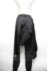 画像2: NieR Clothing / レイヤード風サルエルパンツ  黒 S-26-04-27-060-PU-PA-AS-ZS (2)