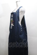 画像3: PINK HOUSE / White Cloverリース＆sleeping rabbit刺繍デニムジャンパースカート  青 S-26-04-30-039-LO-OP-AS-ZS (3)